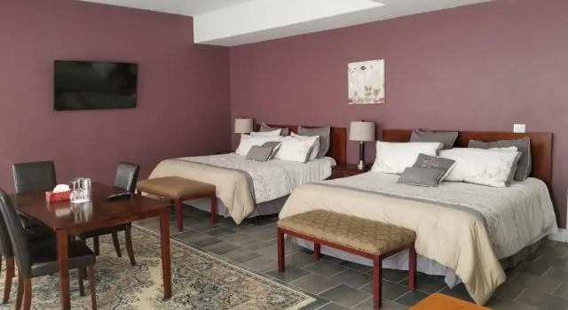 Четырёхместный номер Standard Riverview B&B