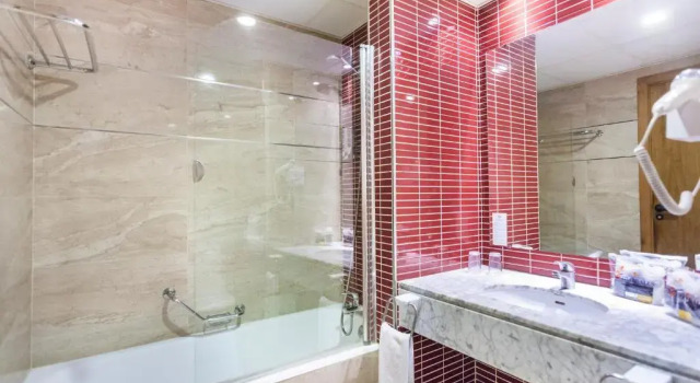 Huoneisto Apartamentos Globales Nova