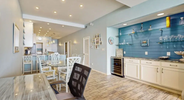 Апартаменты 2BR Penthouse Beach Perch: Suntide III - Unit 1207