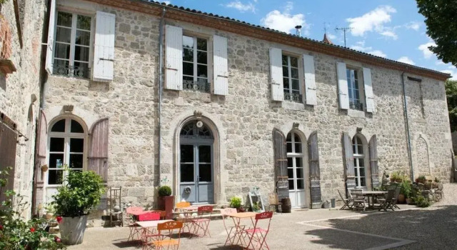 Au Bonheur dAlphonse, Забронировать Отель «постель и завтрак» Люзиньян-Пети Lot-et-Garonne