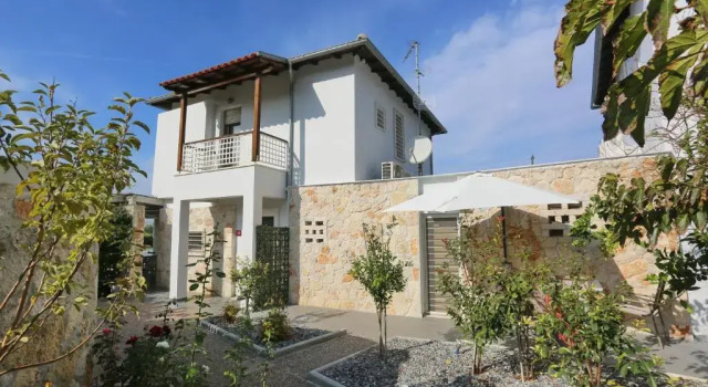 Lapis Luxury Villa, Book Villa Pefkohori 
