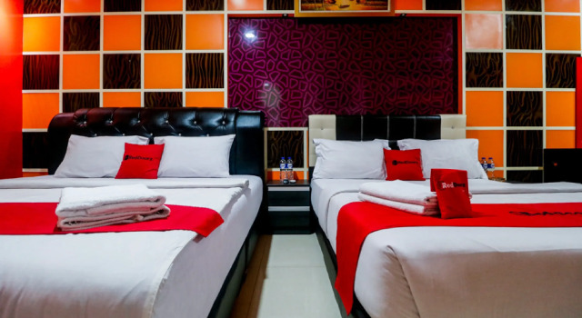 RedDoorz Plus near DC Mall Batam, Prenota Hotel Hotel economici a Nagoya