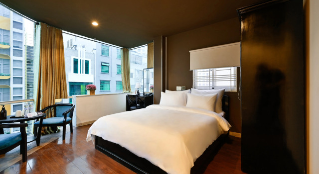 Полулюкс The Noble Swan Hotel New World