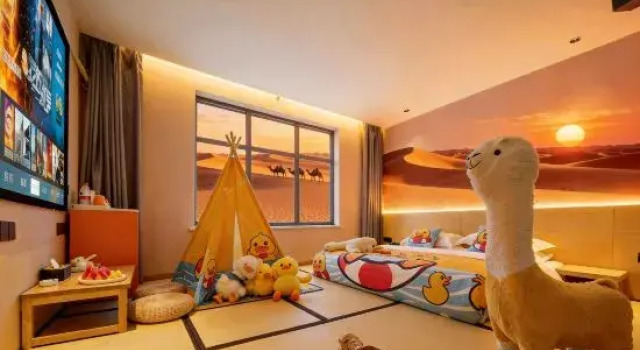 Тент Adventure Damo Hyatt Hotel