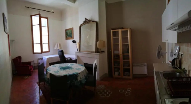Beau T2 de 39m2 au centre d'Aix-en-Provence, Забронировать Отель Экс-ан-Прованс Буш-дю-Рон, рядом с Торговый центр Провансальские аллеи