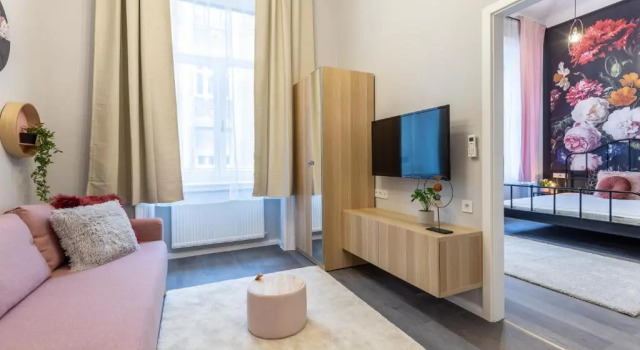 Апартаменты W33 - Prime Location - Comfortable Quality Apartments by BQA