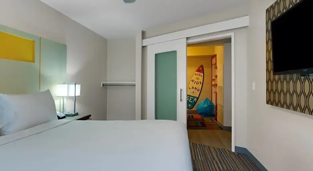 Люкс с 3 комнатами Holiday Inn Resort Orlando Suites - Waterpark