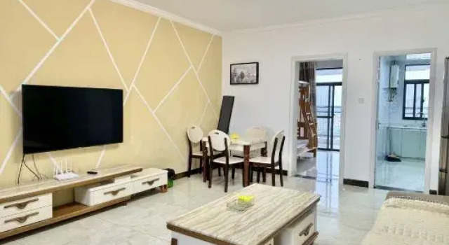 Люкс с 3 комнатами с видом на сад Xicheng Homestay (Beihai Gaode Ancient Town Coast Tianjie Branch)