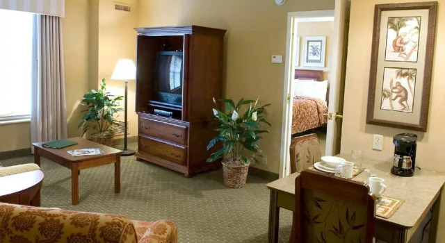 Люкс Staybridge Suites Pensacola Airport by IHG