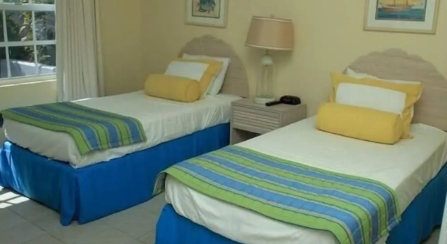 Paradise Island Beach Club, Varaa Hotelli Paradise Island Nassau