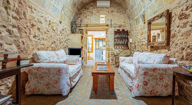 Belvilla by OYO Casa El Molino, Book Vacation Home Santanyi Majorca