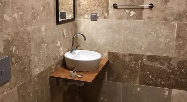 Номер Standard Hydros Cave Suit
