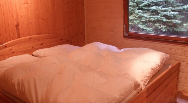 Tidy furnished wooden chalet, located close to the forest, Rezervați Cabana Buchet Rheinland-Pfalz