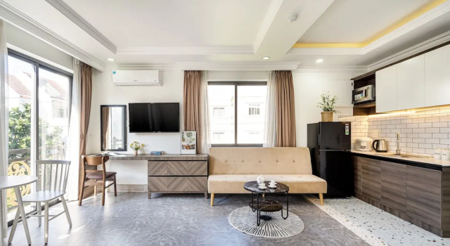 Полулюкс с балконом The Royal Vista - Phu My Hung