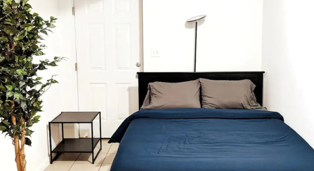 Spacious 2 Br Apt! 20 Min To Time Sq / Manhattan! 2 Bedroom Apts, Забронировать Апартаменты/квартира Апартаменты Джерси-Сити, рядом с Carrier Clinic, Апартаменты/квартира