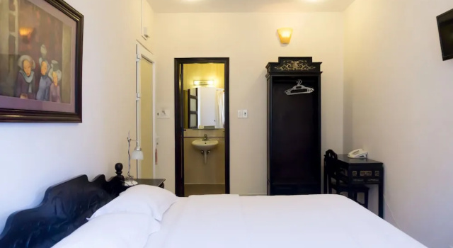Двухместный номер Deluxe Huenino Hotel-hue City
