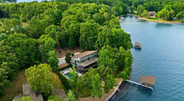 Коттедж Lake Norman Getaway