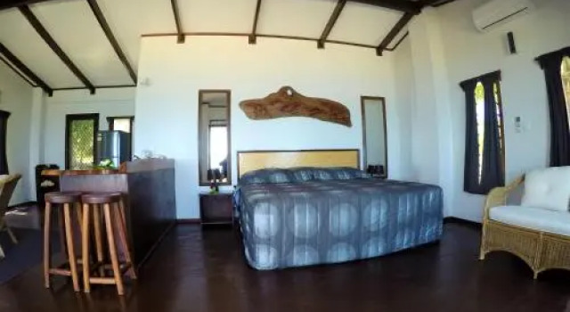 Vaiorea Beach House