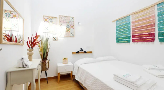 Z 02 - Bedroom 2 in Gil Vicente Guest Rooms, Забронировать Гостевой дом Гостевые дома Лагуш, рядом с Пешеходная улица Баррока, Гостевой дом
