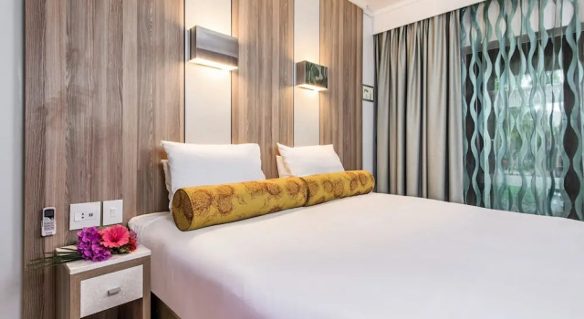 Двухместный номер Standard с видом на озеро The Cabanas Hotel at Sun City Resort