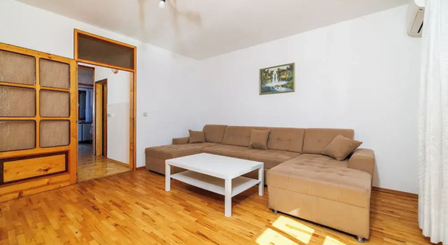 Apartman Mistral 2, Забронировать Апартаменты/квартира Отели Приморско-Горанской жупания с парковкой, Парковка