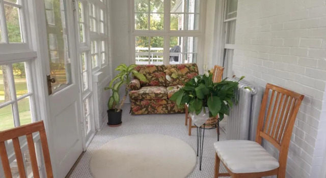 Двухместный номер Deluxe с балконом The Jackie O' House Bed and Breakfast