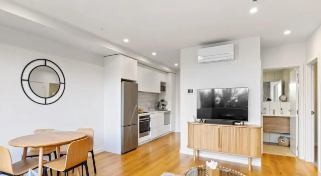 Апартаменты Convenient Modern 2-Bedroom Unit with Free Parking