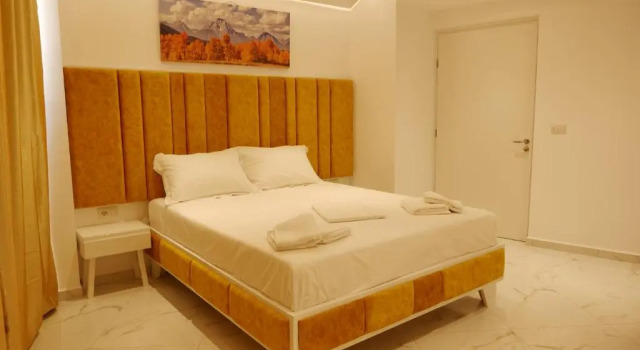Lumi Hotel