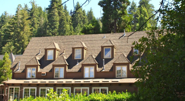 Saddleback Inn