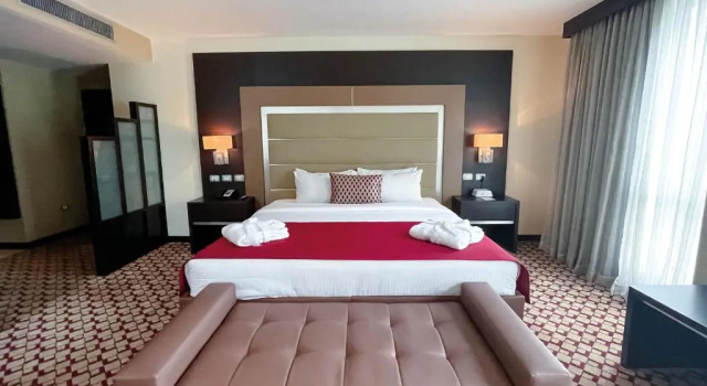 Номер Standard Waldorf Hotel