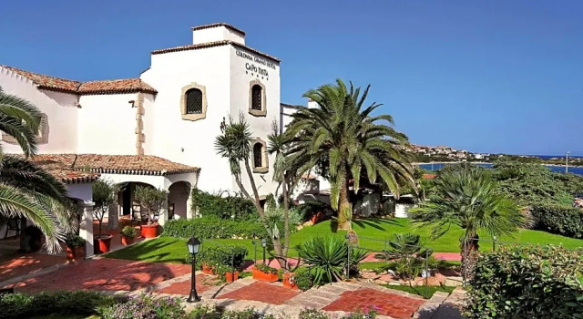 Номер Superior COLONNA GRAND HOTEL CAPO TESTA, a Colonna Luxury Beach Hotel, Santa Teresa Sardegna