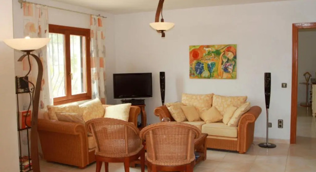 Chrisuli - well furnished villa with panoramic views in Moraira, Забронировать Вилла Benimeit 