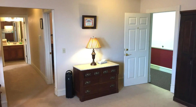 Hermann Crown Suites, Book Hotel Hermann Missouri