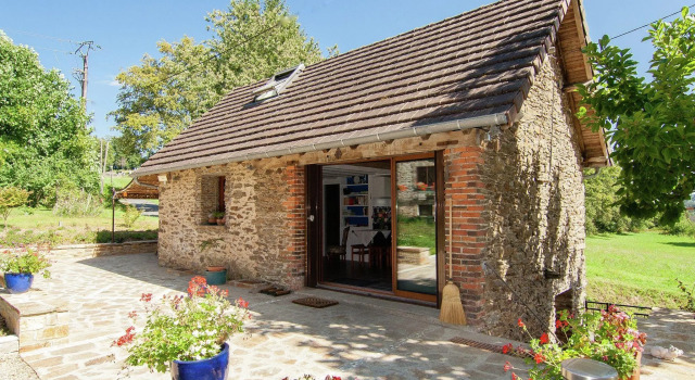 Comfortable gite in picturesque medieval village, Prenota Hotel Ségur-le-Château 