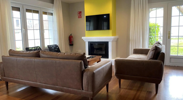 La Casa Nueva Casa 5 Habitaciones, Брондау Вилла Cadavedo Costa Verde, Playa del Churin жанында