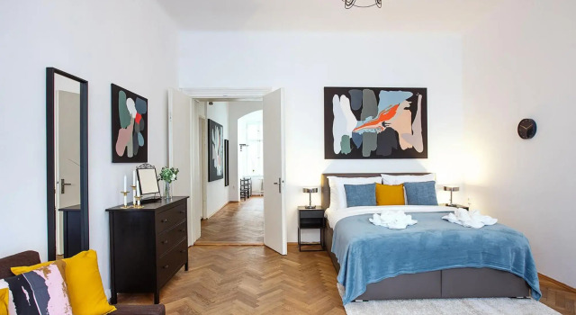 5BR 2BATH family APT 5mins to Wenceslas square, Забронировать Отель Отели в центре Праги, в центре