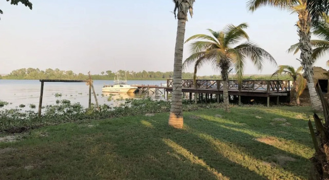Kwanza Lodge, Забронировать Отель Отели Барры до Кванзы с бассейном, Бассейн