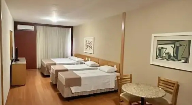 Четырёхместный номер Deluxe Hotel Crystal