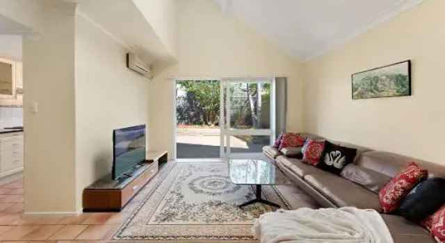 North Shore Spacious 2BR Home in Cremorne - Holiday Home, Забронировать Отель Отели Креморн 4 звезды, 4*