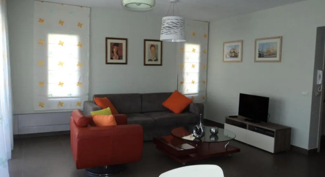 Апартаменты Violeta Apartments