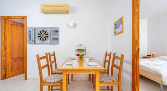 Lovely Flat with Open Pool in El Higueron Ref 106, Забронировать Отель Отели и гостиницы Бенальмадена, рядом с Марипосарио-де-Бенальмадена, Отель