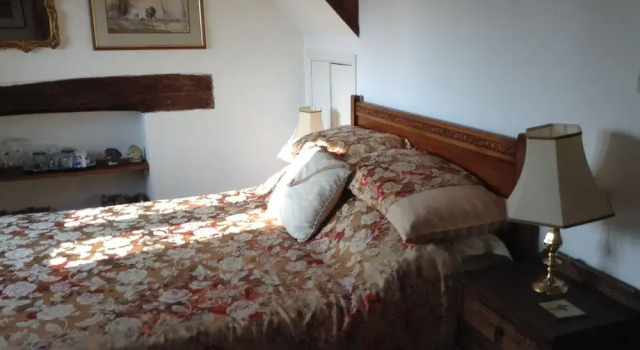 189 April Cottage