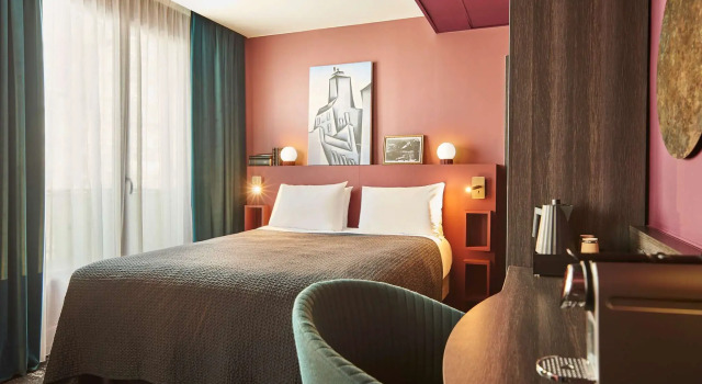 Номер Deluxe Mercure Paris Tour Eiffel Pont Mirabeau