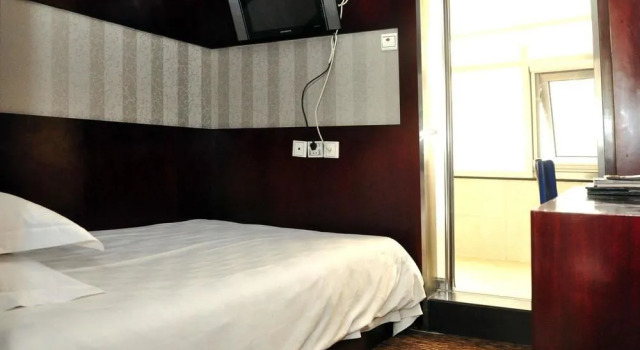 Thank Inn Shandong Jinan Lixia District Jingshi Road Qianfoshan Hospital, Забронировать Отель Lixia District Цзинань