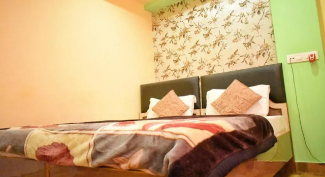 Hotel Picasso, Забронировать Отель Отели Варанаси с бассейном, рядом с Kedar Ghat, Бассейн