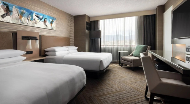 Четырёхместный номер Executive Colorado Springs Marriott