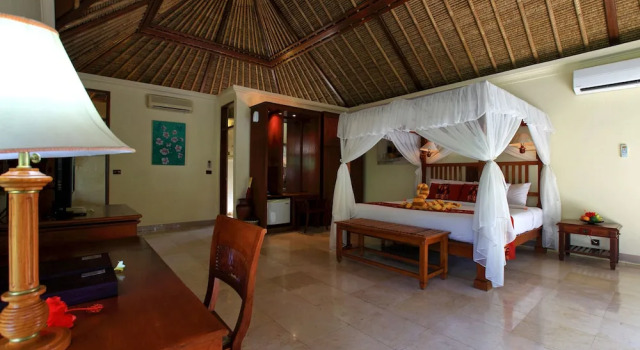 Вилла c 1 комнатой с балконом Santi Mandala Villa & Spa