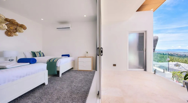 Modern styled 3 BR pool Orchid Villa, Забронировать Вилла Отели Южного Таиланда с парковкой, Парковка