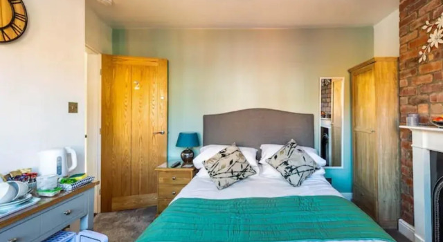 Camaraderie Guest House, Забронировать Гостевой дом Отели Северного Йоркшира с парковкой, Парковка