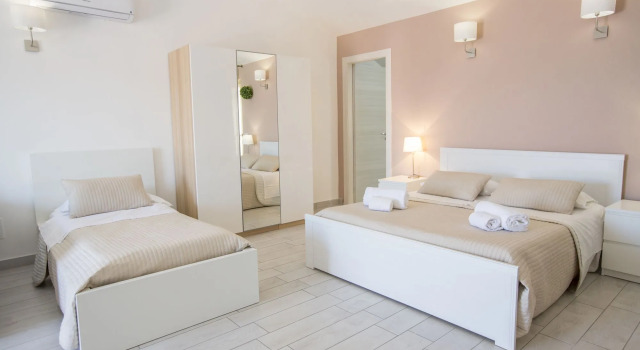 Belvedere Rent Rooms, Book Bed and Breakfast Hotels in Sicily with Parking, Parking